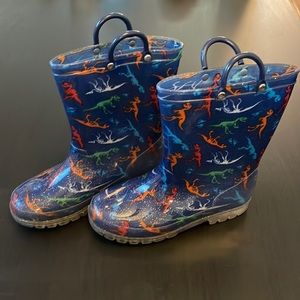 Boys Size 2 Light up Dino Rain Boots